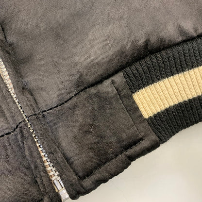 【現状渡し品】【メンズ】 花旅楽団 ハナタビガクダン 鯉×桜 SOUVENIR JACKET スーベニア ジャケット アウター 145-260905-cs-07-izu サイズ：S カラー：ブラック/ブラウン系 万代Net店