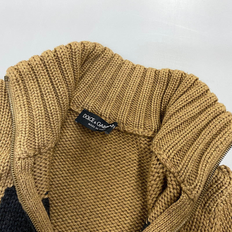 【中古品】【メンズ】 DOLCE&GABBANA ドルチェアンドガッバーナ DG LOGO DRIVERS KNIT ロゴ ドライバーズ ニット トップス 141-260906-kh-02-izu サイズ：48 カラー：ブラウン 万代Net店