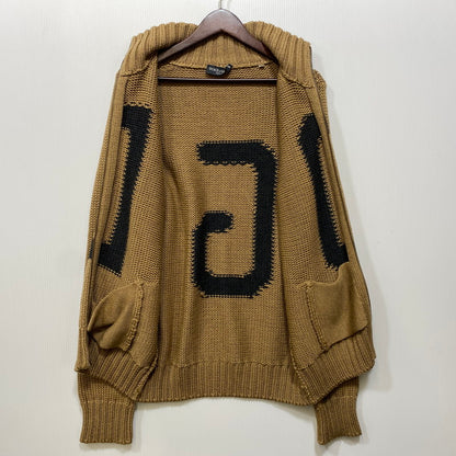 【中古品】【メンズ】 DOLCE&GABBANA ドルチェアンドガッバーナ DG LOGO DRIVERS KNIT ロゴ ドライバーズ ニット トップス 141-260906-kh-02-izu サイズ：48 カラー：ブラウン 万代Net店