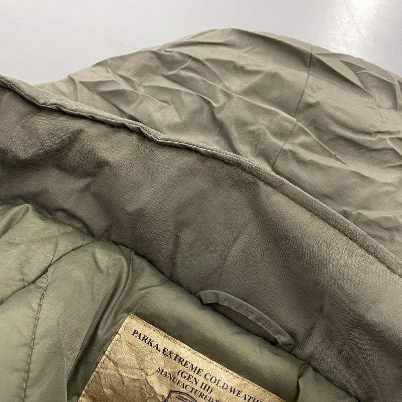 【中古品】【メンズ】 US.ARMY ユーエスアーミー B.A.F社 8415-01-555-1275 ECWCS GEN3 LEVEL7 PRIMA LOFT JACKET プリマ ロフト ジャケット 146-260906-kh-09-izu サイズ：MEDIUM-REGULAR カラー：グレー 万代Net店