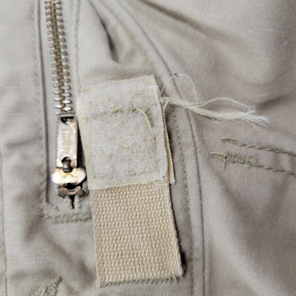 【現状渡し品】【メンズ】 ALPHA INDUSTRIES アルファインダストリーズ 8415-01-099-7827 旧タグ USA製 FIELD JACKET フィールド ジャケット アウター 146-260908-yn-07-izu サイズ：X-SMALL-REGULAR カラー：ベージュ 万代Net店