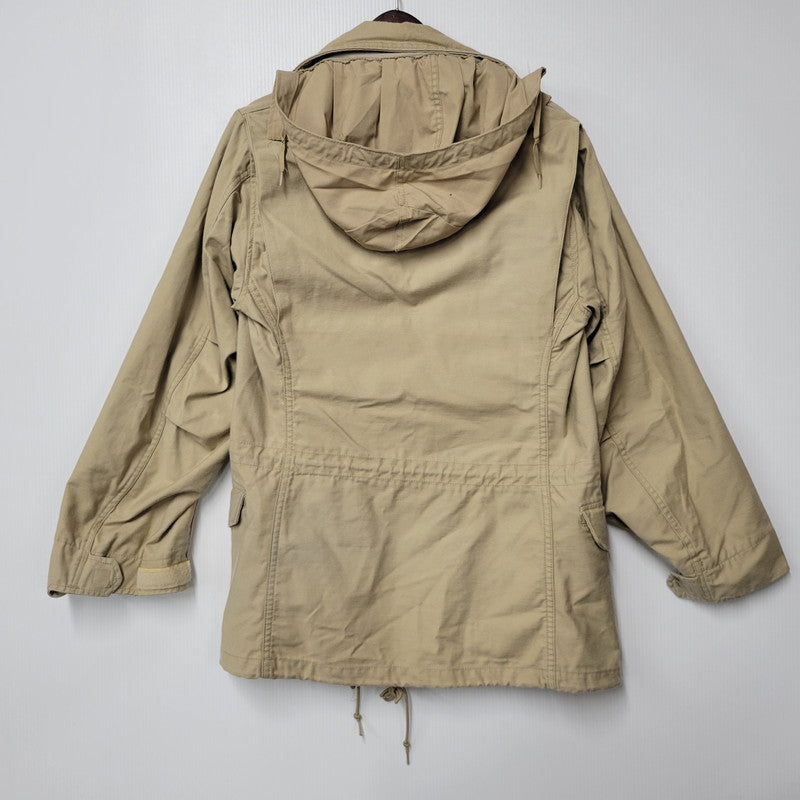【現状渡し品】【メンズ】 ALPHA INDUSTRIES アルファインダストリーズ 8415-01-099-7827 旧タグ USA製 FIELD JACKET フィールド ジャケット アウター 146-260908-yn-07-izu サイズ：X-SMALL-REGULAR カラー：ベージュ 万代Net店