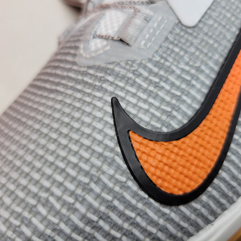 【中古美品】【メンズ】 NIKE ナイキ AR ZM INFNTY TR NXT％ BOA 2 W HQ2160-001 エア ズーム インフィニティ ツアー ネクスト％ ボア2 スニーカー 靴 160-260909-as-25-izu サイズ：28cm カラー：PURE PLATINUM/SAFETY ORANGE 万代Net店
