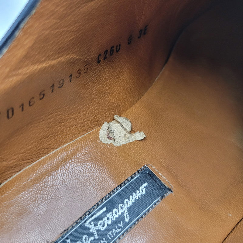 【現状渡し品】【メンズ】 Salvatore Ferragamo サルヴァトーレフェラガモ DRESS SHOES C26U ドレスシューズ 靴 183-260909-as-11-izu サイズ：9 3E カラー：ブラック 万代Net店