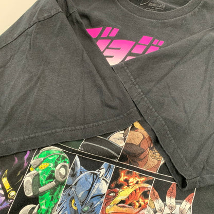 【中古品】【メンズ】 JOJO'S BIZARRE ADVENTURE ジョジョの奇妙な冒険 スターダストクルセイダーズ TEE Tシャツ トップス 半袖 146-260918-ya-08-izu サイズ：XL カラー：ブラック 万代Net店
