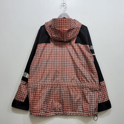 【中古品】【メンズ】 Supreme シュプリーム × THE NORTH FACE ザ・ノースフェイス STUDDED MOUNTAIN LIGHT JACKET NP12103I スタッズ柄 マウンテンライトジャケット 149-260909-as-01-izu サイズ：L カラー：レッド系 万代Net店