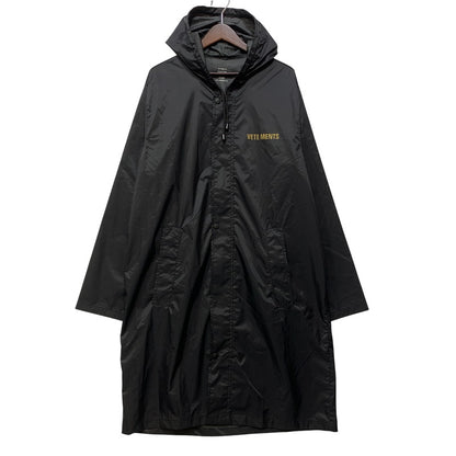 【中古品】【メンズ】 VETEMENTS ヴェトモン 17SS RAIN COAT レイン コート アウター 141-260909-cs-09-izu サイズ：不明 カラー：ブラック 万代Net店