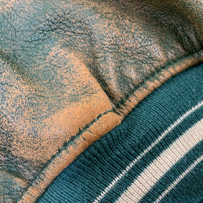 【現状渡し品】【メンズ】 AVIREX アヴィレックス AMERICAN CLASSICS アメリカン クラシックス 切替 AVIREX TRACK USA LEATHER JACKET レザー ジャケット アウター 146-260909-cs-11-izu サイズ：L カラー：グリーン系 万代Net店