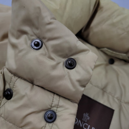【現状渡し品】【メンズ】 MONCLER モンクレール KARAKORUM HOODED DOWN JACKET 220-091-41324-50 カラコルム フーデッド ダウンジャケット 141-260912-as-20-izu サイズ：3 カラー：ベージュ系 万代Net店