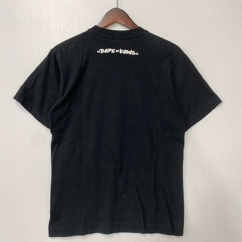 【中古品】【メンズ】 A BATHING APE アベイシングエイプ × KAWS カウズ BABY MILO S/S TEE ベイビー マイロ 半袖 Tシャツ 142-260919-as-06-izu サイズ：S カラー：ブラック 万代Net店
