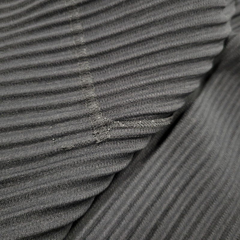 【中古品】【メンズ】 HOMME PLISSE ISSEY MIYAKE オム プリッセ イッセイミヤケ PLEATS CARDIGAN HP31JL105 プリーツカーディガン 140-260912-as-15-izu サイズ：4 カラー：ブラック 万代Net店