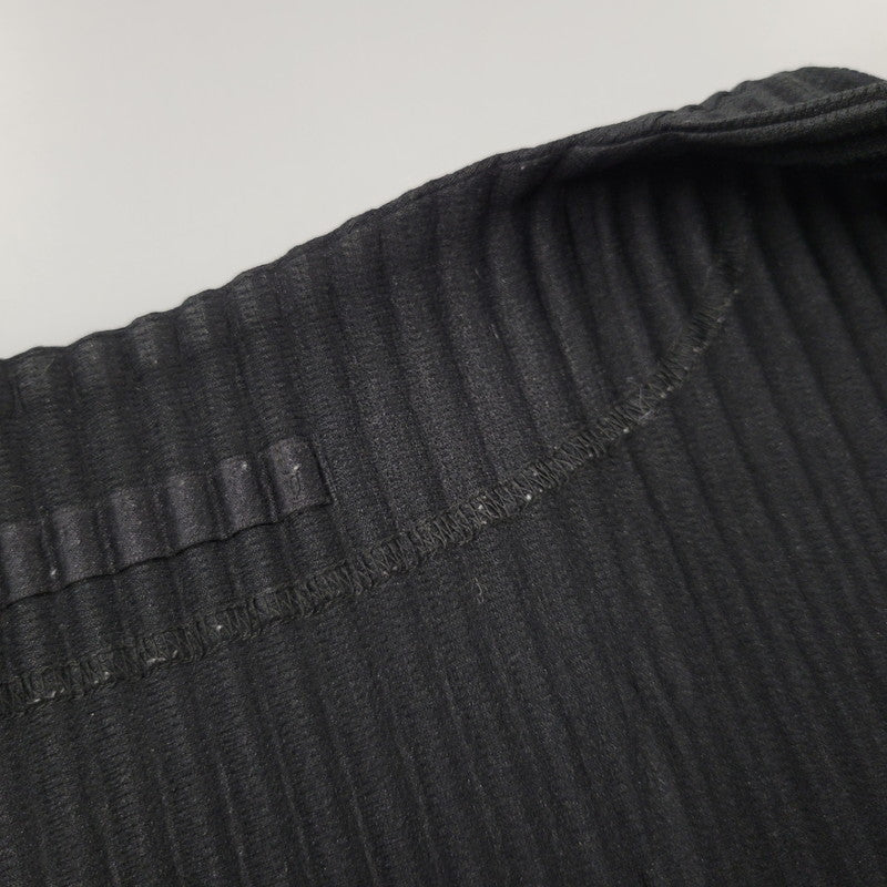 【中古品】【メンズ】 HOMME PLISSE ISSEY MIYAKE オム プリッセ イッセイミヤケ PLEATS CARDIGAN HP31JL105 プリーツカーディガン 140-260912-as-15-izu サイズ：4 カラー：ブラック 万代Net店