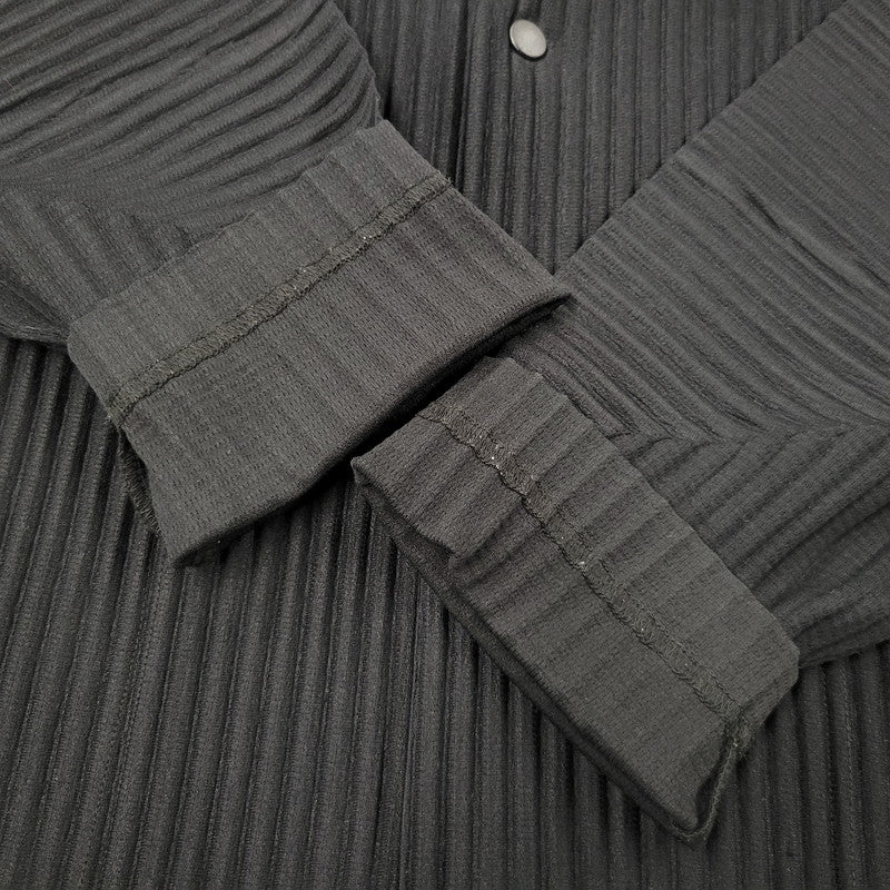 【中古品】【メンズ】 HOMME PLISSE ISSEY MIYAKE オム プリッセ イッセイミヤケ PLEATS CARDIGAN HP31JL105 プリーツカーディガン 140-260912-as-15-izu サイズ：4 カラー：ブラック 万代Net店