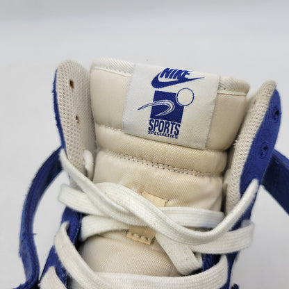 【中古品】【メンズ】 NIKE ナイキ AIR FORCE 1 HIGH '07 LV8 EMB DC8168-100 エアフォース 1 ハイ '07 LV8 EMB スニーカー 靴 160-260921-as-22-izu サイズ：27.5cm カラー：WHITE/RUSH BLUE-RUSH BLUE-WHITE 万代Net店