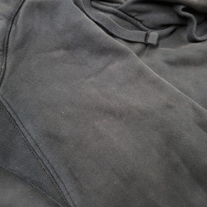 【現状渡し品】【メンズ】 STONE ISLAND ストーンアイランド 711562820 COTTON SWEAT PULLOVER HOODIE コットン スウェット プルオーバー フーディー トップス 長袖 141-260916-ya-05-izu サイズ：M カラー：ブラック 万代Net店