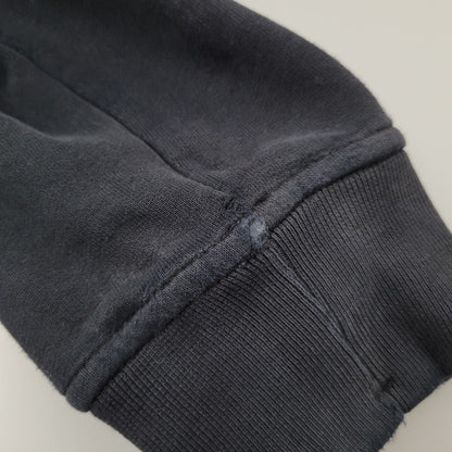【現状渡し品】【メンズ】 STONE ISLAND ストーンアイランド 711562820 COTTON SWEAT PULLOVER HOODIE コットン スウェット プルオーバー フーディー トップス 長袖 141-260916-ya-05-izu サイズ：M カラー：ブラック 万代Net店