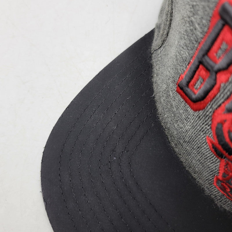 【中古品】【メンズ/レディース】 MITCHELL&NESS ミッチェル&ネス CHICAGO BULLS SNAPBACK CAP シカゴ ブルズ スナップバック キャップ 帽子 185-260920-as-16-izu サイズ：F カラー：グレー×ブラック 万代Net店