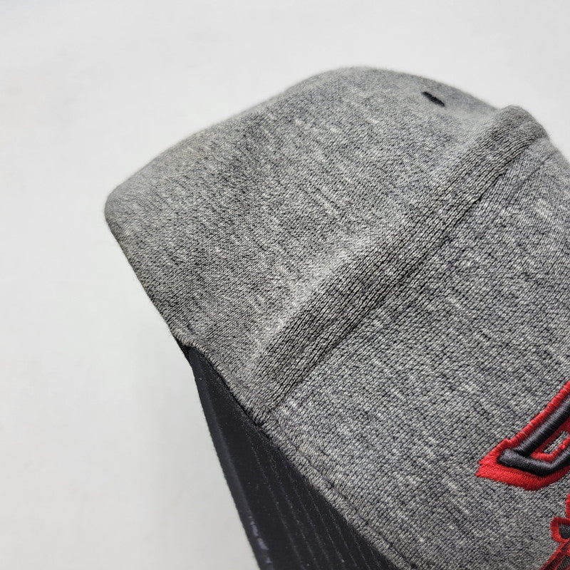 【中古品】【メンズ/レディース】 MITCHELL&NESS ミッチェル&ネス CHICAGO BULLS SNAPBACK CAP シカゴ ブルズ スナップバック キャップ 帽子 185-260920-as-16-izu サイズ：F カラー：グレー×ブラック 万代Net店