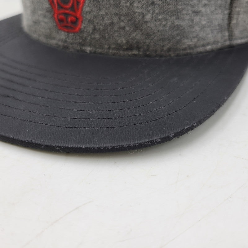 【中古品】【メンズ/レディース】 MITCHELL&NESS ミッチェル&ネス CHICAGO BULLS SNAPBACK CAP シカゴ ブルズ スナップバック キャップ 帽子 185-260920-as-16-izu サイズ：F カラー：グレー×ブラック 万代Net店