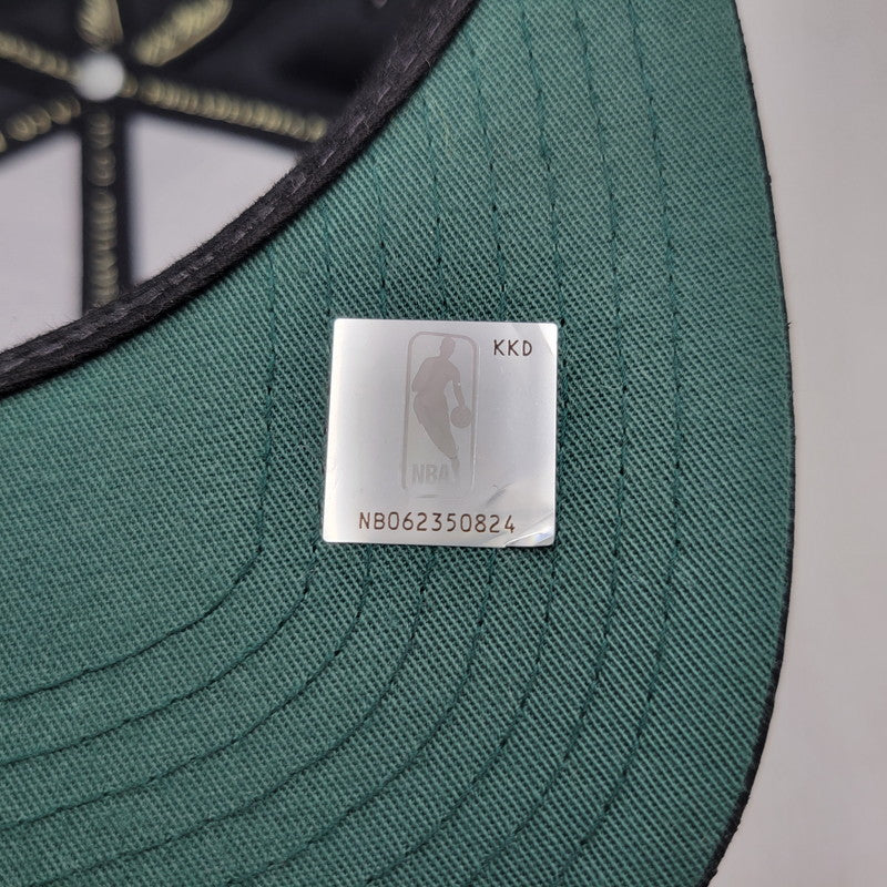 【中古品】【メンズ/レディース】 MITCHELL&NESS ミッチェル&ネス CHICAGO BULLS SNAPBACK CAP シカゴ ブルズ スナップバック キャップ 帽子 185-260920-as-16-izu サイズ：F カラー：グレー×ブラック 万代Net店