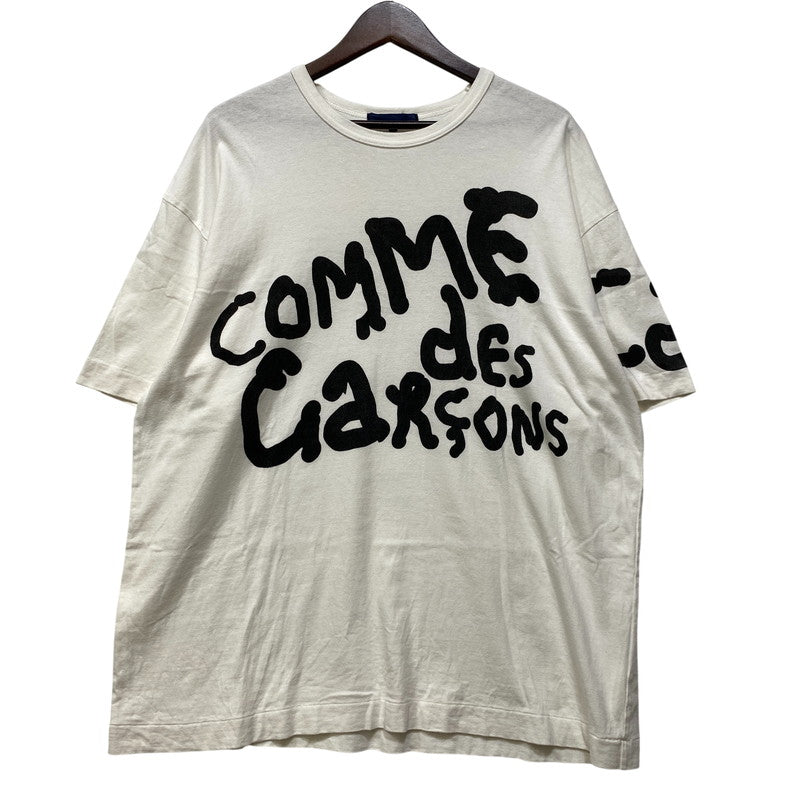 【中古品】【メンズ】 COMME DES GARCONS コムデギャルソン KK-T101 AD2023 青山店限定 ADAM PENDLETON MESSAGE SS TEE ショートスリーブ Tシャツ トップス 140-260917-kh-22-izu サイズ：S カラー：ホワイト 万代Net店