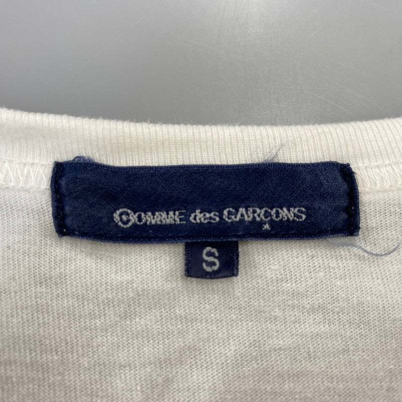 【中古品】【メンズ】 COMME DES GARCONS コムデギャルソン KK-T101 AD2023 青山店限定 ADAM PENDLETON MESSAGE SS TEE ショートスリーブ Tシャツ トップス 140-260917-kh-22-izu サイズ：S カラー：ホワイト 万代Net店