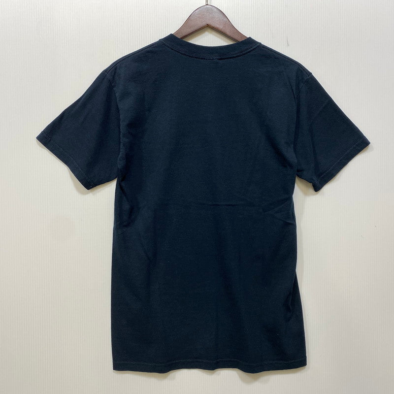 【中古品】【メンズ】 GILDAN ギルダン RED HOT CHILI PEPPERS STADIUM ARCADIUM SS TEE レッドホットチリペッパーズ 半袖 Tシャツ 146-260917-as-01-izu サイズ：S カラー：ネイビー系 万代Net店