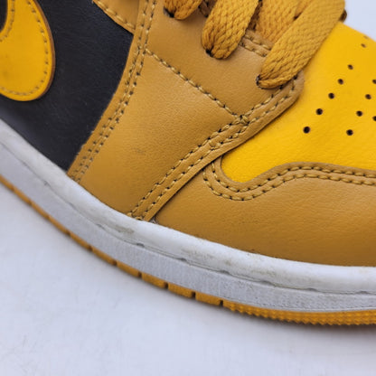 【中古品】【レディース】 NIKE ナイキ WMNS AIR JORDAN 1 MID BQ6472-700 ウィメンズ エア ジョーダン 1 ミッド スニーカー 靴 166-260921-as-23-izu サイズ：23.5cm カラー：UNIVERSITY GOLD/BLACK-WHITE 万代Net店