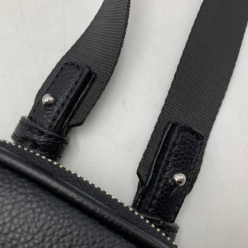 【中古品】【メンズ/レディース】 ARMANI EXCHANGE アルマーニエクスチェンジ LEATHER BODY BAG レザー ボディバッグ カバン 188-260916-yn-04-izu カラー：ブラック 万代Net店
