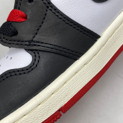 【中古美品】【メンズ】 NIKE ナイキ DZ5485-106 AIR JORDAN エアジョーダン 1 RETRO HIGH OG レトロ ハイ オージー スニーカー シューズ 靴 160-260918-ya-11-izu サイズ：26.5cm カラー：WHITE/BLACK-VARSITY RED-SAIL 万代Net店