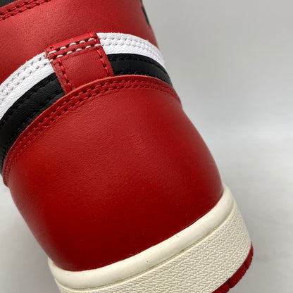 【中古美品】【メンズ】 NIKE ナイキ DZ5485-106 AIR JORDAN エアジョーダン 1 RETRO HIGH OG レトロ ハイ オージー スニーカー シューズ 靴 160-260918-ya-11-izu サイズ：26.5cm カラー：WHITE/BLACK-VARSITY RED-SAIL 万代Net店