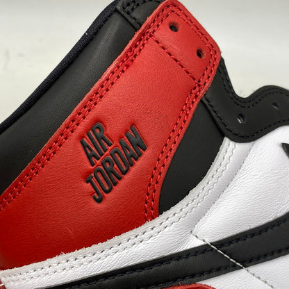 【中古美品】【メンズ】 NIKE ナイキ DZ5485-106 AIR JORDAN エアジョーダン 1 RETRO HIGH OG レトロ ハイ オージー スニーカー シューズ 靴 160-260918-ya-11-izu サイズ：26.5cm カラー：WHITE/BLACK-VARSITY RED-SAIL 万代Net店