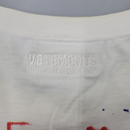 【現状渡し品】【メンズ】 VETEMENTS ヴェトモン ELEPHANT IN THE ROOM TEE UAH19TR310 半袖 Tシャツ 142-260923-as-01-izu サイズ：S カラー：ホワイト 万代Net店