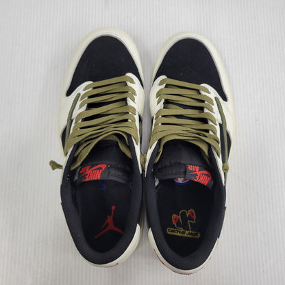 【中古品】【メンズ】 NIKE ナイキ × TRAVIS SCOTT トラヴィス スコット WMNS AIR JORDAN 1 LOW OG SP DZ4137-106 ウィメンズ エアジョーダン 1 ロー OG SP スニーカー 靴 160-260921-as-02-izu サイズ：28cm カラー：SAIL/UNIVERSITY RED-BLACK 万代Net店
