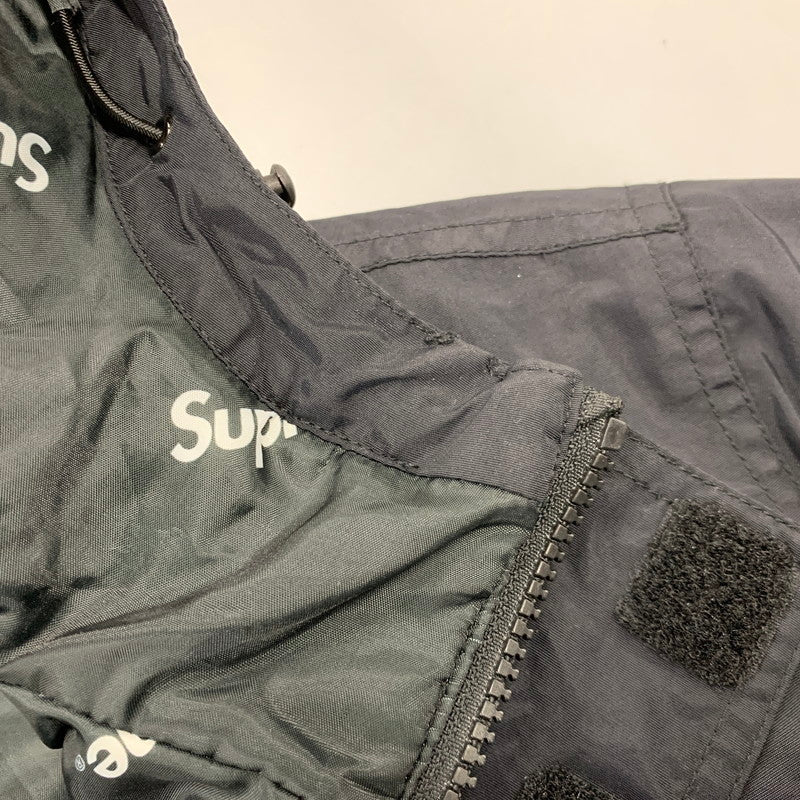 【中古品】【メンズ】 SUPREME シュプリーム HOODED フーデッド LOGO ロゴ HALF ZIP PULLOVER ハーフ ジップ プルオーバー ジャケット 149-261010-sm-03-izu サイズ：M カラー：ブラック 万代Net店