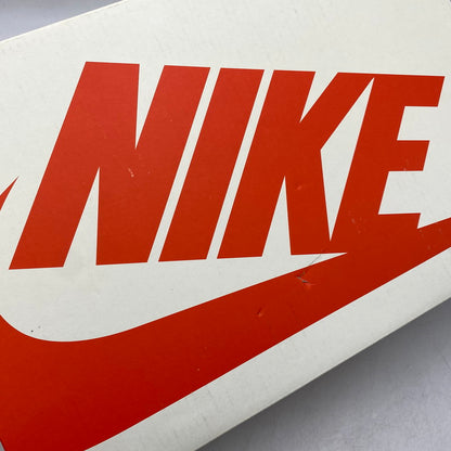 【中古品】【メンズ】 NIKE ナイキ×STUSSY ステューシー FD6475-101 AIR FLIGHT エアフライト 89 LOW ロウ SP スニーカー シューズ 靴 160-260921-ya-14-izu サイズ：28cm カラー：WHITE/HABANERO RED-SAIL 万代Net店