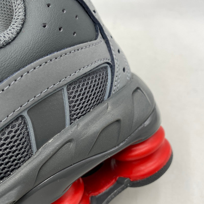 【中古美品】【メンズ】 NIKE ナイキ IM5999-084 SHOX RIDE ショックス ライド 2 スニーカー シューズ 靴 160-260921-ya-12-izu サイズ：27.5cm カラー：SMOKE GREY/METALLIC SILVER 万代Net店
