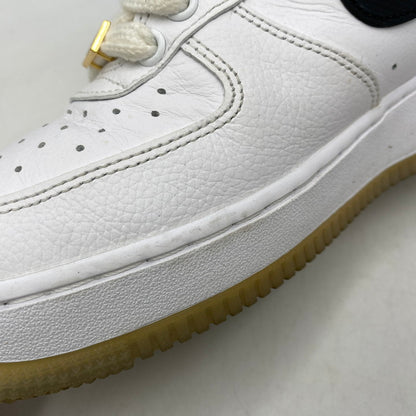 【中古品】【メンズ】 NIKE ナイキ DX2305-100 AIR FORCE 1 LOW BRONX ORIGINS エア フォース 1 ロー ブロンクス オリジンズ スニーカー 靴 160-260921-kh-01-izu サイズ：27.5 カラー：WHITE/BLACK-METALLIC GOLD-COCONUT MILK 万代Net店
