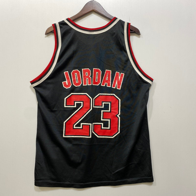 【中古品】【メンズ】 CHAMPION チャンピオン 90S CHICAGO BULLS MICHAEL JORDAN GAME SHIRT シカゴ ブルズ マイケル ジョーダン ゲーム シャツ トップス タンクトップ 146-260928-cs-05-izu サイズ：44 カラー：ブラック 万代Net店