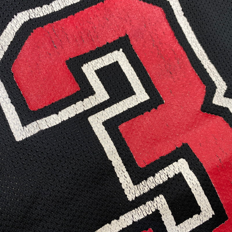 【中古品】【メンズ】 CHAMPION チャンピオン 90S CHICAGO BULLS MICHAEL JORDAN GAME SHIRT シカゴ ブルズ マイケル ジョーダン ゲーム シャツ トップス タンクトップ 146-260928-cs-05-izu サイズ：44 カラー：ブラック 万代Net店