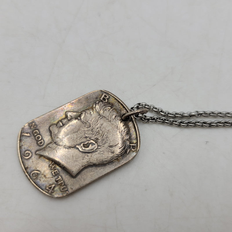 【中古品】【メンズ/レディース】 USED ユーズド ケネディ ハーフダラー 1964 ネックレス ペンダント アクセサリー 192-260928-ay-06-izu カラー：シルバー 万代Net店