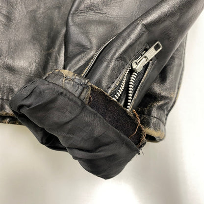 【現状渡し品】【メンズ】 SCHOTT ショット STAND-COLLAR SINGLE RIDER JACKET スタンドカラー シングル ライダース ジャケット アウター 145-260922-kh-04-izu サイズ：38 カラー：ブラック 万代Net店