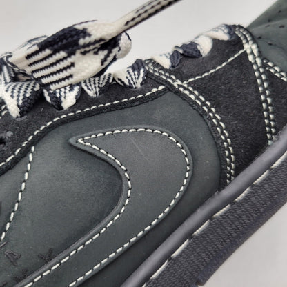 【中古品】【メンズ/レディース】 NIKE ナイキ × TRAVIS SCOTT トラヴィス スコット AIR JORDAN 1 LOW OG SP DM7866-001 エア ジョーダン 1 ロー OG SP スニーカー 靴 160-260924-as-01-izu サイズ：25.5cm カラー：BLACK/PHANTOM BLACK 万代Net店