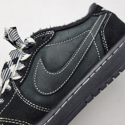 【中古品】【メンズ/レディース】 NIKE ナイキ × TRAVIS SCOTT トラヴィス スコット AIR JORDAN 1 LOW OG SP DM7866-001 エア ジョーダン 1 ロー OG SP スニーカー 靴 160-260924-as-01-izu サイズ：25.5cm カラー：BLACK/PHANTOM BLACK 万代Net店