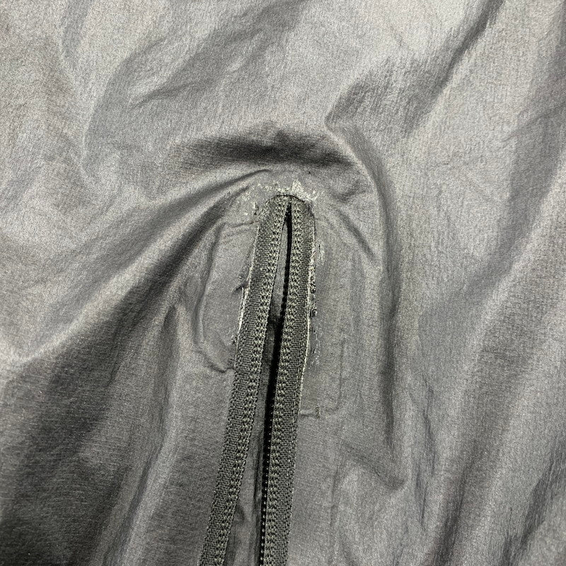 【中古品】【メンズ】 GRAPHPAPER グラフペーパー GM233-30053 23AW PERTEX パーテックス QUANTUM INSULATED BLOUSON クオンタム インシュレイテッド ブルゾン アウター 140-261018-ya-08-izu サイズ：1 カラー：ブラック 万代Net店