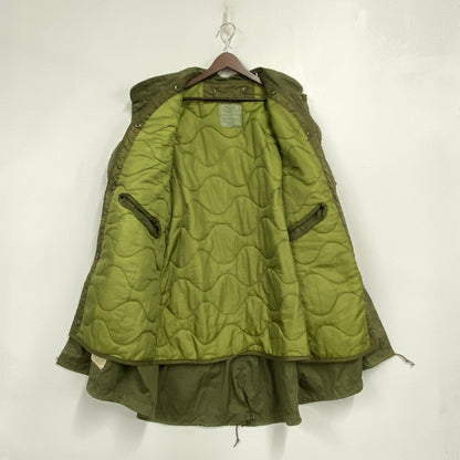 【中古品】【メンズ】 U.S.ARMY ユーエスアーミー DSA100-73-C-0368 DLA100-84-C-0301(ライナー) 70S M65 FISHTAIL PARKA フィッシュテールパーカー アウター 146-261007-ya-05-izu サイズ：M-R カラー：カーキ 万代Net店
