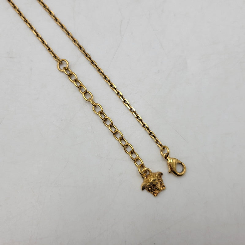 【中古品】【メンズ/レディース】 VERSACE ヴェルサーチ MEDUSA SQUARE NECKLACE メドゥーサ スクエア ネックレス アクセサリー 182-260927-yn-06-izu カラー：ゴールド 万代Net店