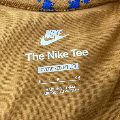 【中古美品】【メンズ】 NIKE ナイキ × FUTURA フューチュラ FZ0284-224 OVERSIZED SHORT-SLEEVE T-SHIRT オーバーサイズド ショートスリーブ Tシャツ トップス 142-260924-kh-13-izu サイズ：S カラー：ブラウン 万代Net店