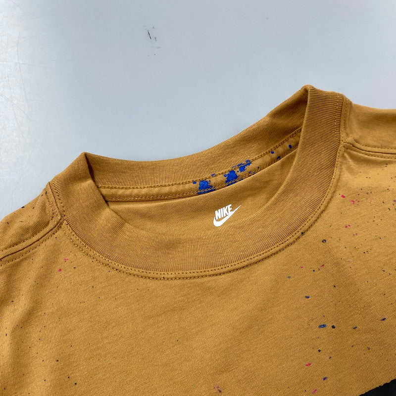 【中古美品】【メンズ】 NIKE ナイキ × FUTURA フューチュラ FZ0284-224 OVERSIZED SHORT-SLEEVE T-SHIRT オーバーサイズド ショートスリーブ Tシャツ トップス 142-260924-kh-13-izu サイズ：S カラー：ブラウン 万代Net店