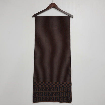 【中古品】【メンズ/レディース】 FENDI フェンディ ZUCCA PATTERN WOOL SCARF ズッカ柄 ウール スカーフ ストール マフラー 183-260927-as-21-izu カラー：ブラウン×ブラック 万代Net店